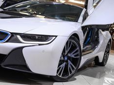 BMW I8 1.5 12V HYBRID EDRIVE AUTOMÁTICO 2014/2015 VIA BELLA VEÍCULOS ESPECIAIS CAXIAS DO SUL / Carros no Vale