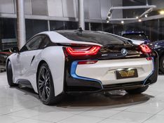 BMW I8 1.5 12V HYBRID EDRIVE AUTOMÁTICO 2014/2015 VIA BELLA VEÍCULOS ESPECIAIS CAXIAS DO SUL / Carros no Vale