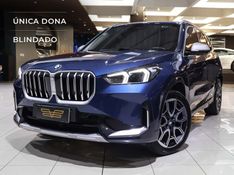 BMW X1 2.0 16V TURBO GASOLINA SDRIVE20I X-LINE STEPTRONIC 2023/2023 VIA BELLA VEÍCULOS ESPECIAIS CAXIAS DO SUL / Carros no Vale