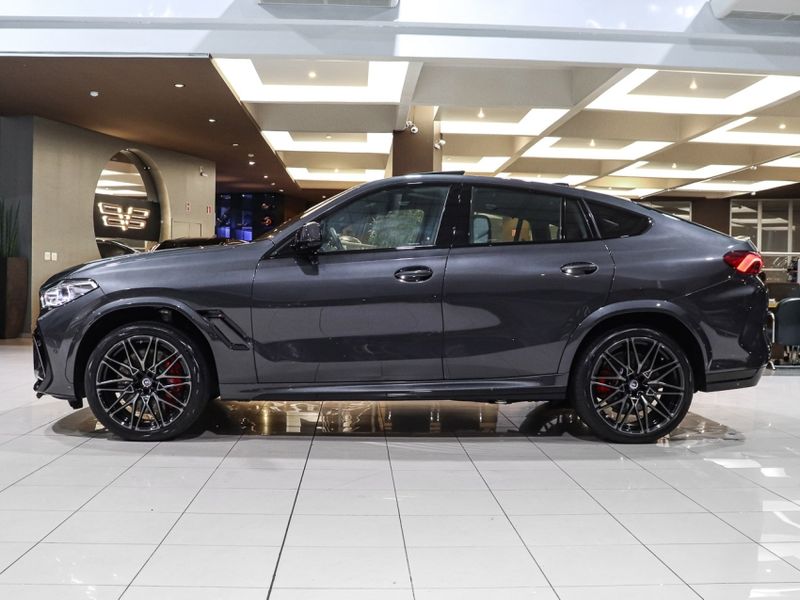 BMW X6 4.4 V8 BITURBO GASOLINA M COMPETITION AUTOMÁTICO 2022/2023 VIA BELLA VEÍCULOS ESPECIAIS CAXIAS DO SUL / Carros no Vale BMW X6 4.4 V8 BITURBO GASOLINA M COMPETITION AUTOMÁTICO 2022/2023 VIA BELLA VEÍCULOS ESPECIAIS CAXIAS DO SUL / Carros no Vale