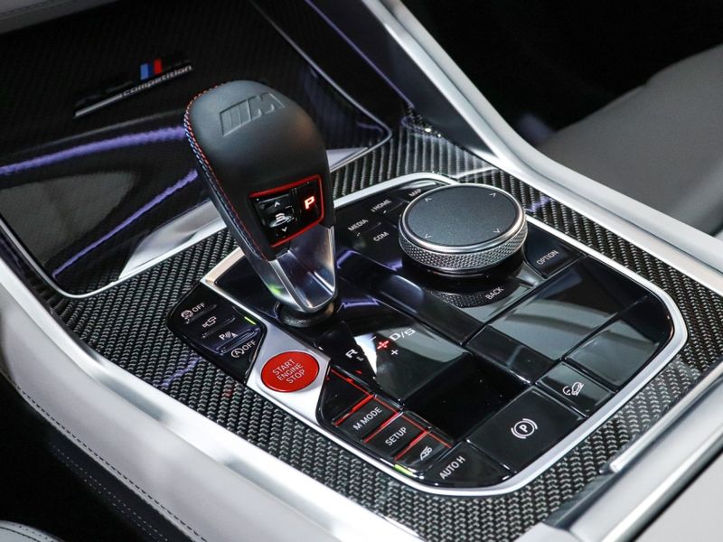BMW X6 4.4 V8 BITURBO GASOLINA M COMPETITION AUTOMÁTICO 2022/2023 VIA BELLA VEÍCULOS ESPECIAIS CAXIAS DO SUL / Carros no Vale BMW X6 4.4 V8 BITURBO GASOLINA M COMPETITION AUTOMÁTICO 2022/2023 VIA BELLA VEÍCULOS ESPECIAIS CAXIAS DO SUL / Carros no Vale