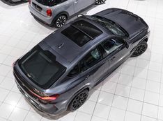 BMW X6 4.4 V8 BITURBO GASOLINA M COMPETITION AUTOMÁTICO 2022/2023 VIA BELLA VEÍCULOS ESPECIAIS CAXIAS DO SUL / Carros no Vale