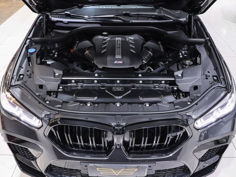 BMW X6 4.4 V8 BITURBO GASOLINA M COMPETITION AUTOMÁTICO 2022/2023 VIA BELLA VEÍCULOS ESPECIAIS CAXIAS DO SUL / Carros no Vale BMW X6 4.4 V8 BITURBO GASOLINA M COMPETITION AUTOMÁTICO 2022/2023 VIA BELLA VEÍCULOS ESPECIAIS CAXIAS DO SUL / Carros no Vale