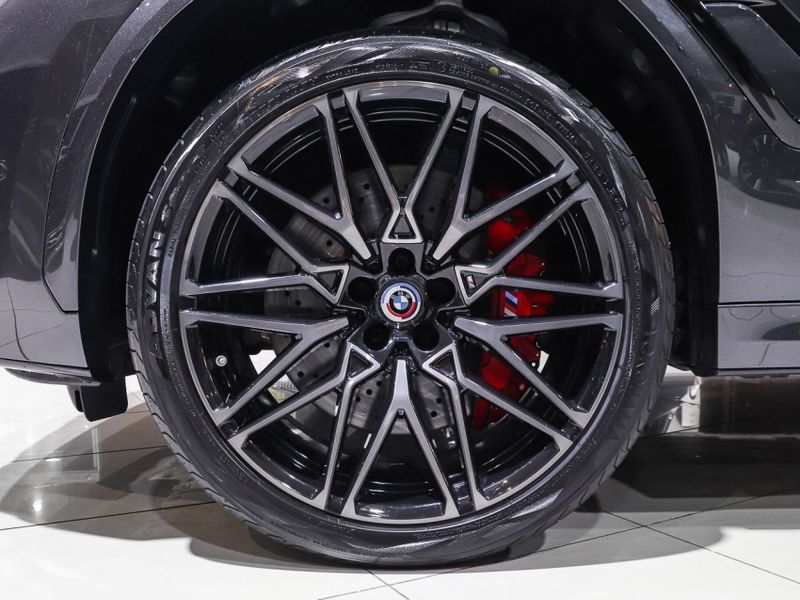 BMW X6 4.4 V8 BITURBO GASOLINA M COMPETITION AUTOMÁTICO 2022/2023 VIA BELLA VEÍCULOS ESPECIAIS CAXIAS DO SUL / Carros no Vale BMW X6 4.4 V8 BITURBO GASOLINA M COMPETITION AUTOMÁTICO 2022/2023 VIA BELLA VEÍCULOS ESPECIAIS CAXIAS DO SUL / Carros no Vale