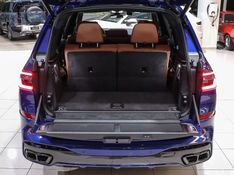 BMW X7 4.4 V8 GASOLINA M60i STEPTRONIC 2024/2025 VIA BELLA VEÍCULOS ESPECIAIS CAXIAS DO SUL / Carros no Vale