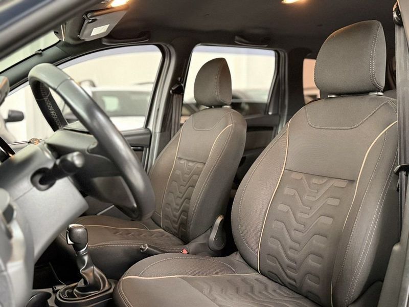 Renault DUSTER DYNAMIQUE 1.6 CVT 2019 SÓ MOTOS E AUTOMÓVEIS SANTA CRUZ DO SUL / Carros no Vale