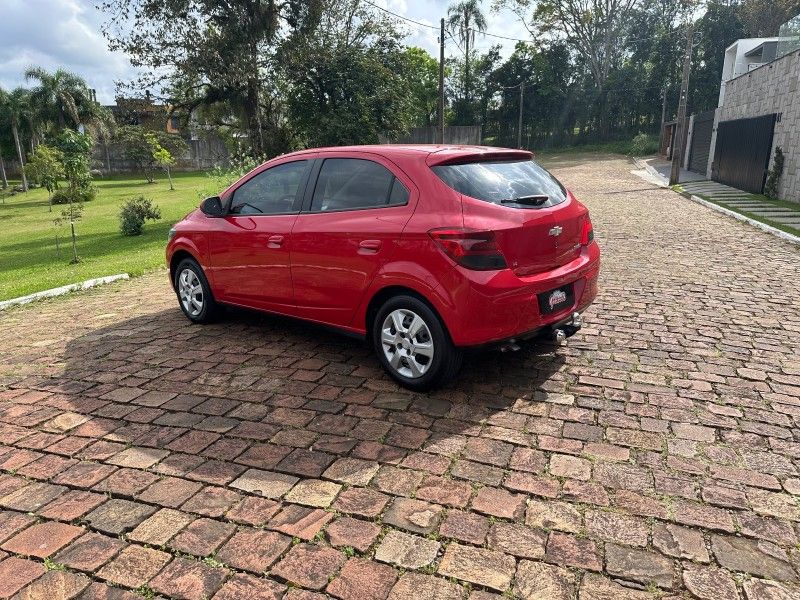 Chevrolet ONIX LT 1.4 2013 GRASSI VEÍCULOS LAJEADO / Carros no Vale Chevrolet ONIX LT 1.4 2013 GRASSI VEÍCULOS LAJEADO / Carros no Vale