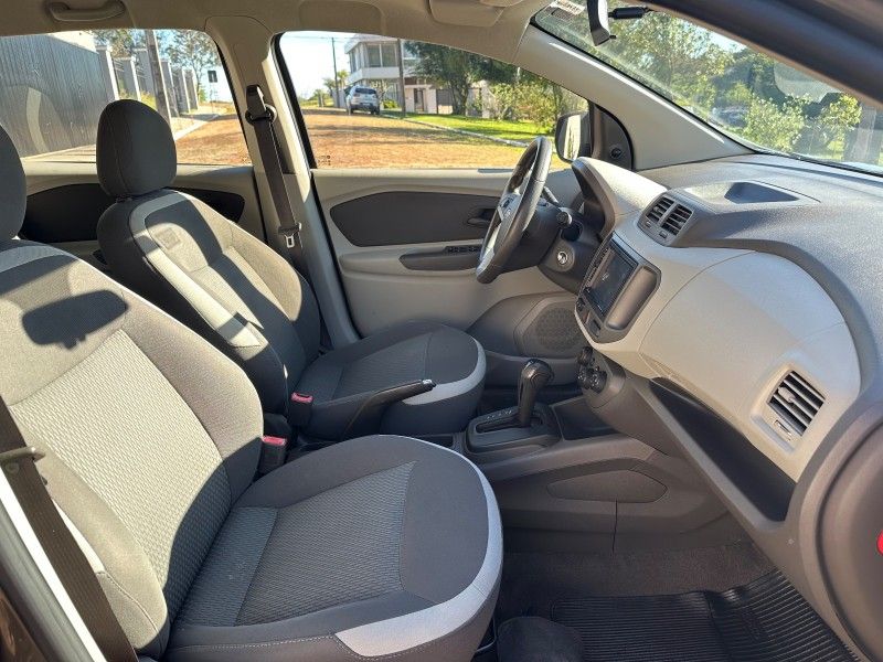 Chevrolet SPIN LT ADVANTAGE 1.8 2014 GRASSI VEÍCULOS LAJEADO / Carros no Vale