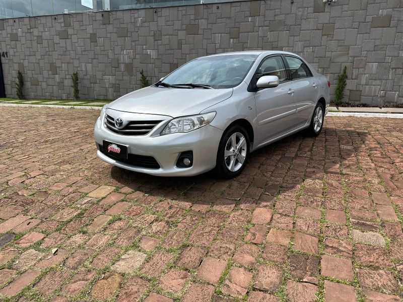 Toyota COROLLA XEi 2.0 2012 GRASSI VEÍCULOS LAJEADO / Carros no Vale