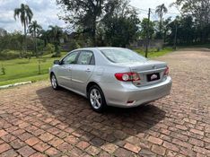 Toyota COROLLA XEi 2.0 2012 GRASSI VEÍCULOS LAJEADO / Carros no Vale
