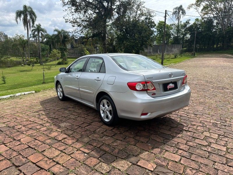 Toyota COROLLA XEi 2.0 2012 GRASSI VEÍCULOS LAJEADO / Carros no Vale