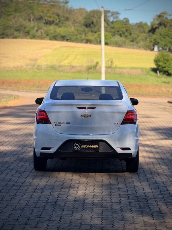 Chevrolet PRISMA LTZ 1.4 2018 NEUMANN VEÍCULOS ARROIO DO MEIO / Carros no Vale Chevrolet PRISMA LTZ 1.4 2018 NEUMANN VEÍCULOS ARROIO DO MEIO / Carros no Vale