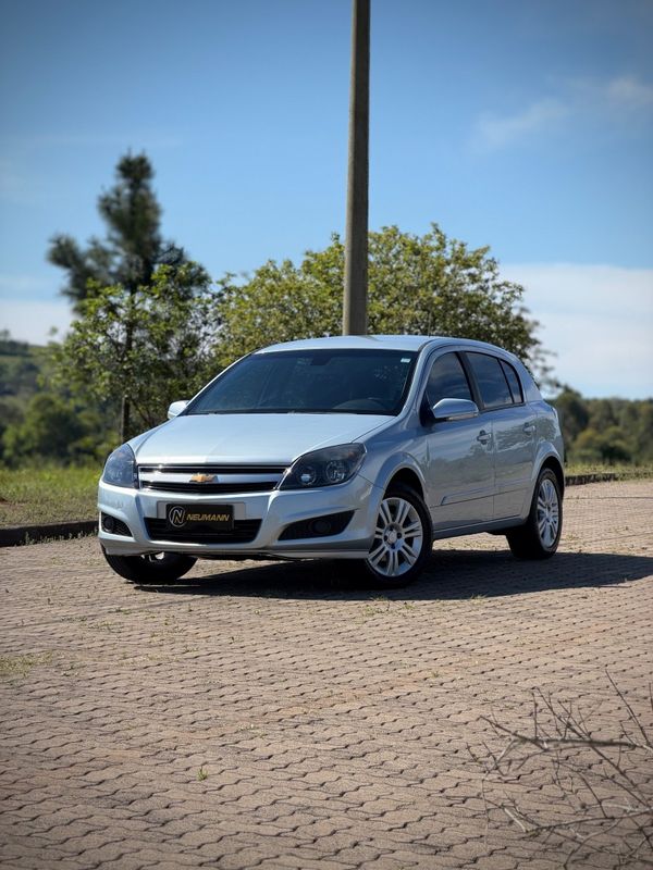 Chevrolet VECTRA GT 2.0 2010 NEUMANN VEÍCULOS ARROIO DO MEIO / Carros no Vale Chevrolet VECTRA GT 2.0 2010 NEUMANN VEÍCULOS ARROIO DO MEIO / Carros no Vale