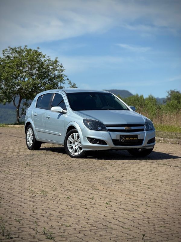 Chevrolet VECTRA GT 2.0 2010 NEUMANN VEÍCULOS ARROIO DO MEIO / Carros no Vale Chevrolet VECTRA GT 2.0 2010 NEUMANN VEÍCULOS ARROIO DO MEIO / Carros no Vale