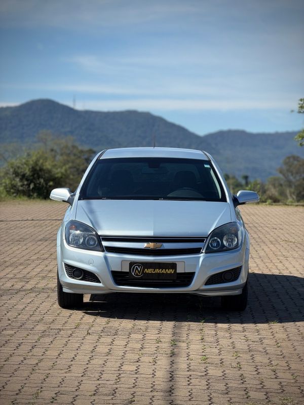 Chevrolet VECTRA GT 2.0 2010 NEUMANN VEÍCULOS ARROIO DO MEIO / Carros no Vale Chevrolet VECTRA GT 2.0 2010 NEUMANN VEÍCULOS ARROIO DO MEIO / Carros no Vale