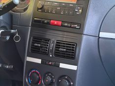 Fiat IDEA ATTRACTIVE 1.4 2011 NEUMANN VEÍCULOS ARROIO DO MEIO / Carros no Vale