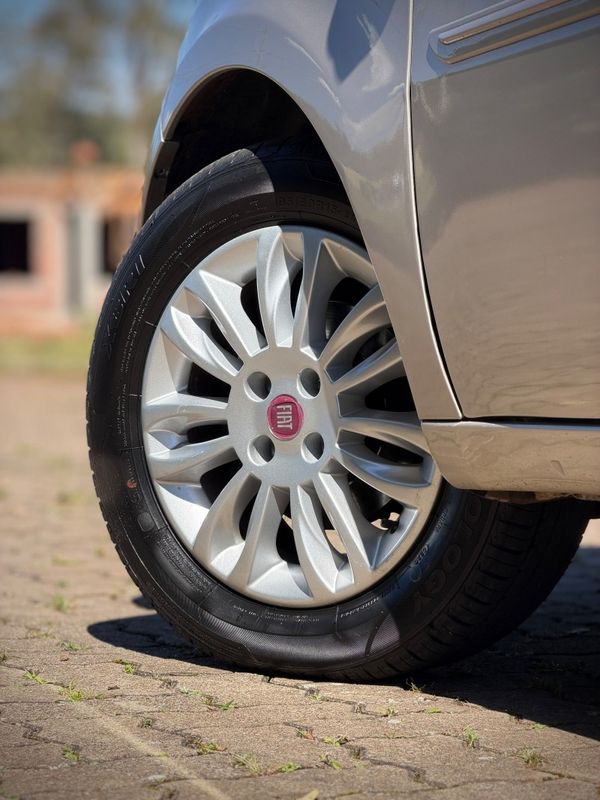 Fiat IDEA ATTRACTIVE 1.4 2011 NEUMANN VEÍCULOS ARROIO DO MEIO / Carros no Vale Fiat IDEA ATTRACTIVE 1.4 2011 NEUMANN VEÍCULOS ARROIO DO MEIO / Carros no Vale