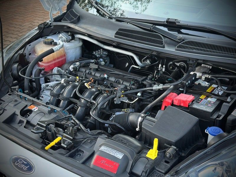 Ford FIESTA SE 1.6 2018 NEUMANN VEÍCULOS ARROIO DO MEIO / Carros no Vale Ford FIESTA SE 1.6 2018 NEUMANN VEÍCULOS ARROIO DO MEIO / Carros no Vale