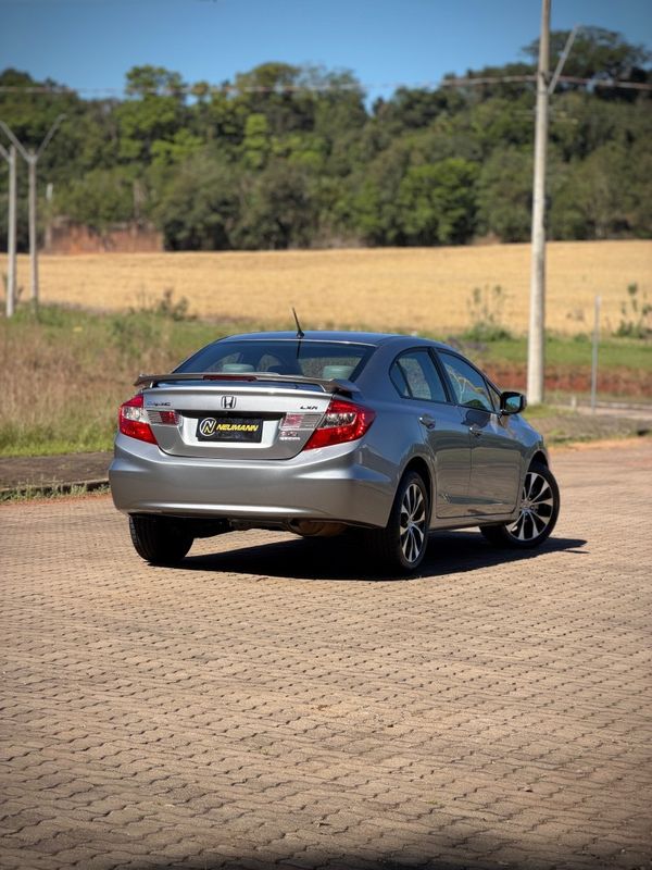 Honda CIVIC SEDAN LXR 2016 NEUMANN VEÍCULOS ARROIO DO MEIO / Carros no Vale Honda CIVIC SEDAN LXR 2016 NEUMANN VEÍCULOS ARROIO DO MEIO / Carros no Vale