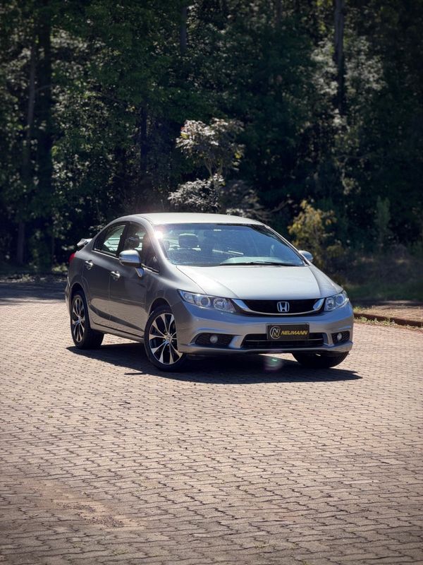 Honda CIVIC SEDAN LXR 2016 NEUMANN VEÍCULOS ARROIO DO MEIO / Carros no Vale Honda CIVIC SEDAN LXR 2016 NEUMANN VEÍCULOS ARROIO DO MEIO / Carros no Vale