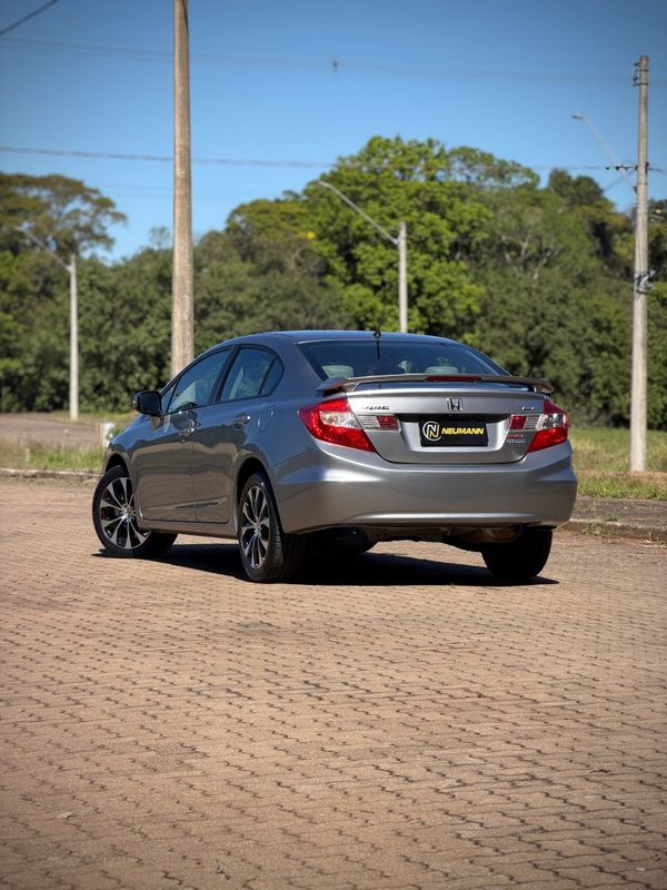 Honda CIVIC SEDAN LXR 2016 NEUMANN VEÍCULOS ARROIO DO MEIO / Carros no Vale Honda CIVIC SEDAN LXR 2016 NEUMANN VEÍCULOS ARROIO DO MEIO / Carros no Vale