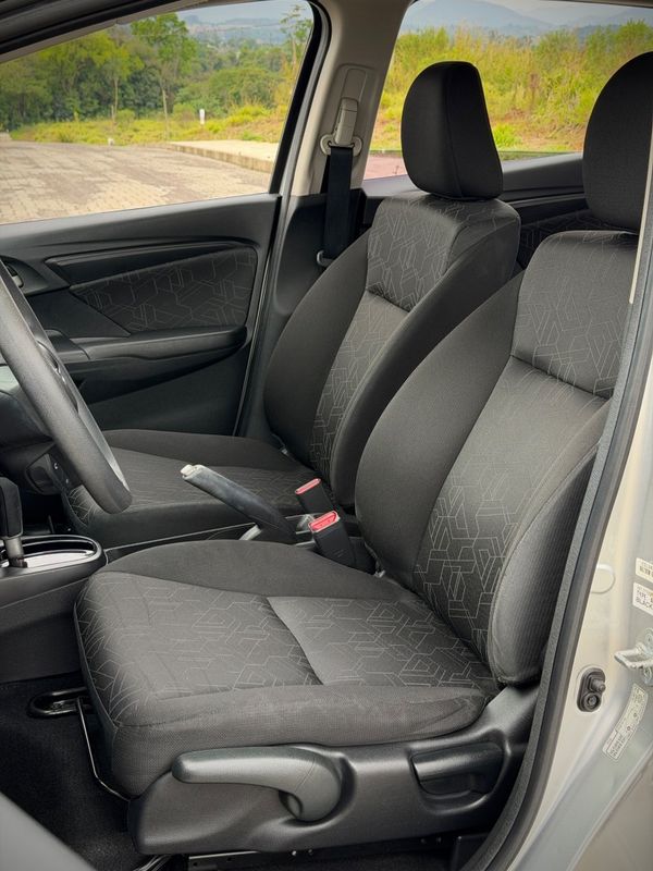 Honda FIT EX 1.5 FLEXTONE CVT 2015 NEUMANN VEÍCULOS ARROIO DO MEIO / Carros no Vale Honda FIT EX 1.5 FLEXTONE CVT 2015 NEUMANN VEÍCULOS ARROIO DO MEIO / Carros no Vale