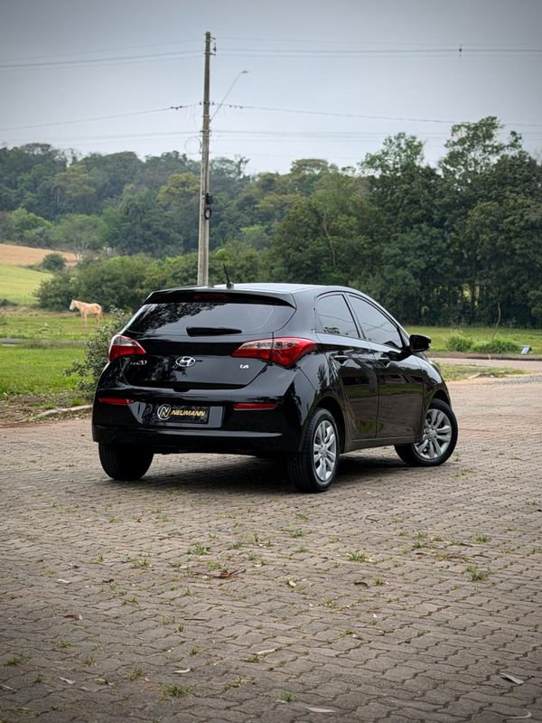 Hyundai HB20 COMFORT 1.6 2017 NEUMANN VEÍCULOS ARROIO DO MEIO / Carros no Vale Hyundai HB20 COMFORT 1.6 2017 NEUMANN VEÍCULOS ARROIO DO MEIO / Carros no Vale