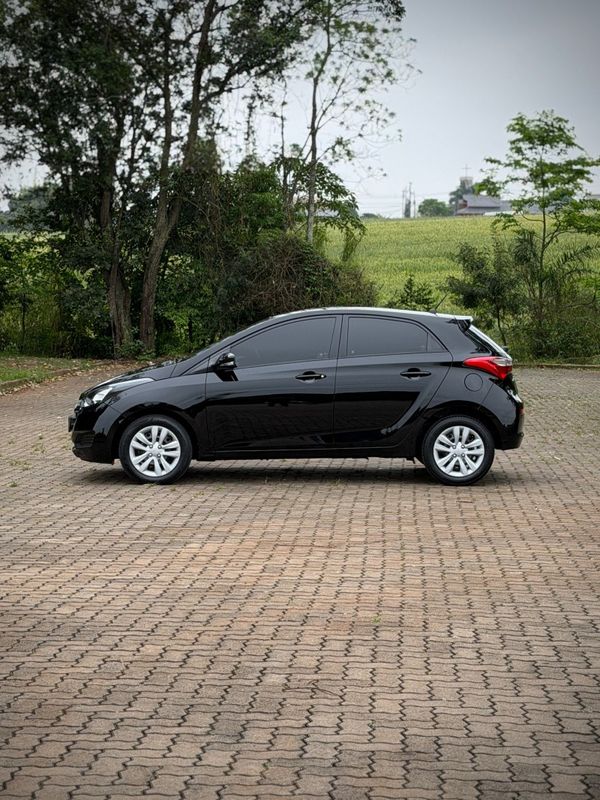Hyundai HB20 COMFORT 1.6 2017 NEUMANN VEÍCULOS ARROIO DO MEIO / Carros no Vale Hyundai HB20 COMFORT 1.6 2017 NEUMANN VEÍCULOS ARROIO DO MEIO / Carros no Vale