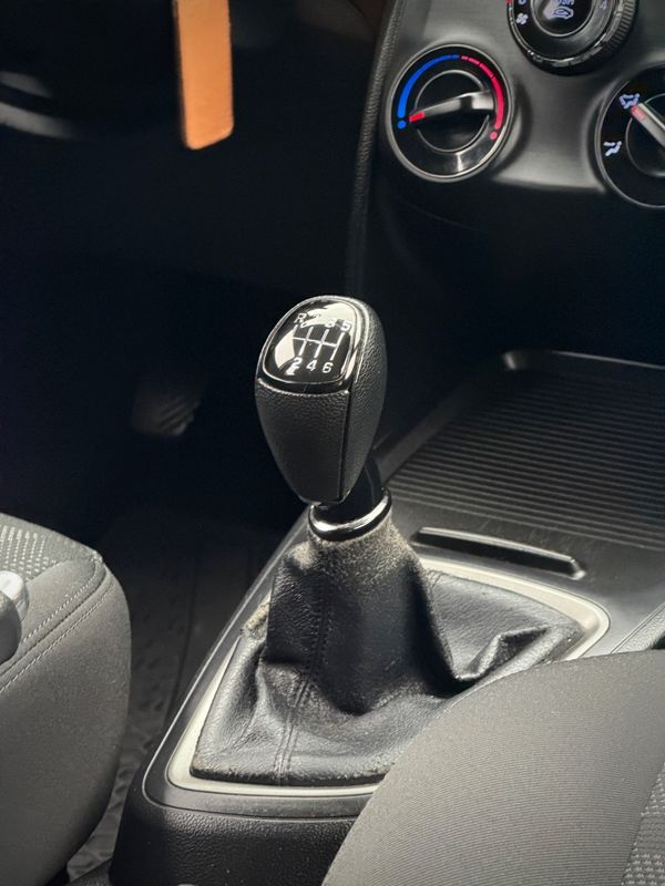 Hyundai HB20 COMFORT 1.6 2017 NEUMANN VEÍCULOS ARROIO DO MEIO / Carros no Vale Hyundai HB20 COMFORT 1.6 2017 NEUMANN VEÍCULOS ARROIO DO MEIO / Carros no Vale