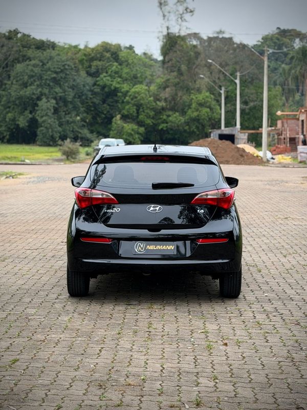 Hyundai HB20 COMFORT 1.6 2017 NEUMANN VEÍCULOS ARROIO DO MEIO / Carros no Vale Hyundai HB20 COMFORT 1.6 2017 NEUMANN VEÍCULOS ARROIO DO MEIO / Carros no Vale
