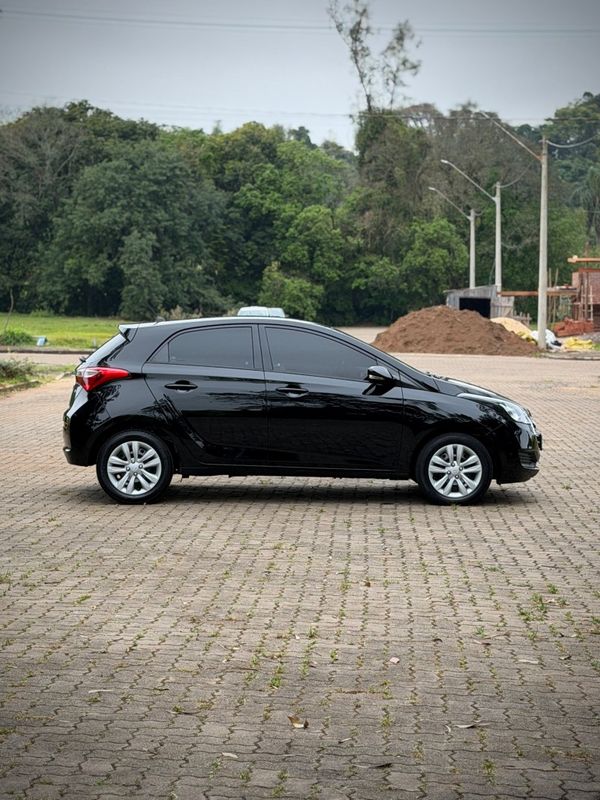 Hyundai HB20 COMFORT 1.6 2017 NEUMANN VEÍCULOS ARROIO DO MEIO / Carros no Vale Hyundai HB20 COMFORT 1.6 2017 NEUMANN VEÍCULOS ARROIO DO MEIO / Carros no Vale