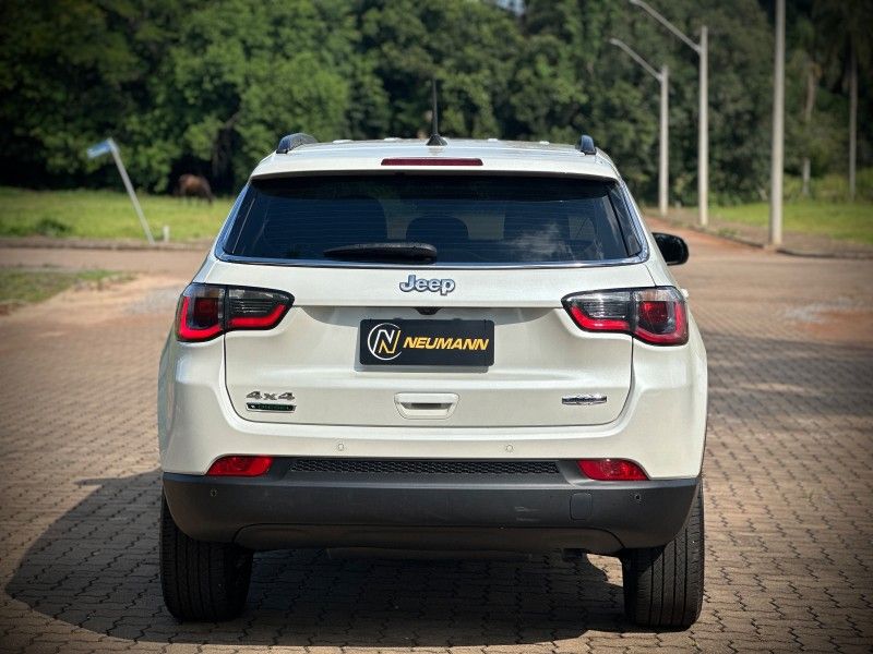 Jeep COMPASS LONGITUDE 2.0 2020 NEUMANN VEÍCULOS ARROIO DO MEIO / Carros no Vale Jeep COMPASS LONGITUDE 2.0 2020 NEUMANN VEÍCULOS ARROIO DO MEIO / Carros no Vale