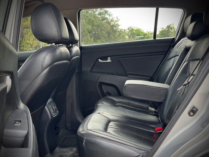 Kia SPORTAGE LX 2.0 2014 NEUMANN VEÍCULOS ARROIO DO MEIO / Carros no Vale