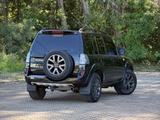 Mitsubishi PAJERO TR4 2.0 2011 NEUMANN VEÍCULOS ARROIO DO MEIO / Carros no Vale