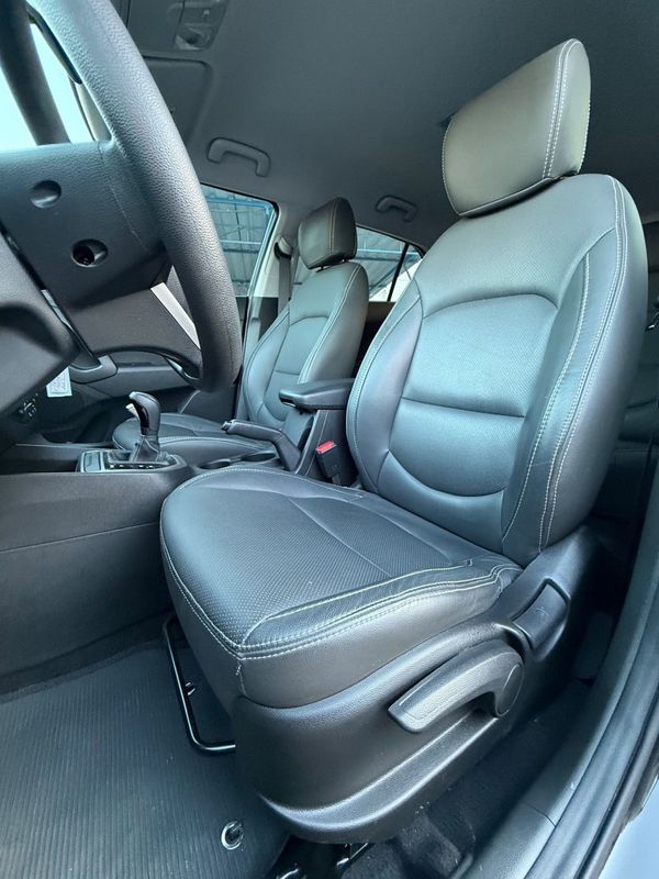 Hyundai CRETA 1.6 A SMART 2023 FERREIRA VEÍCULOS VENÂNCIO AIRES / Carros no Vale
