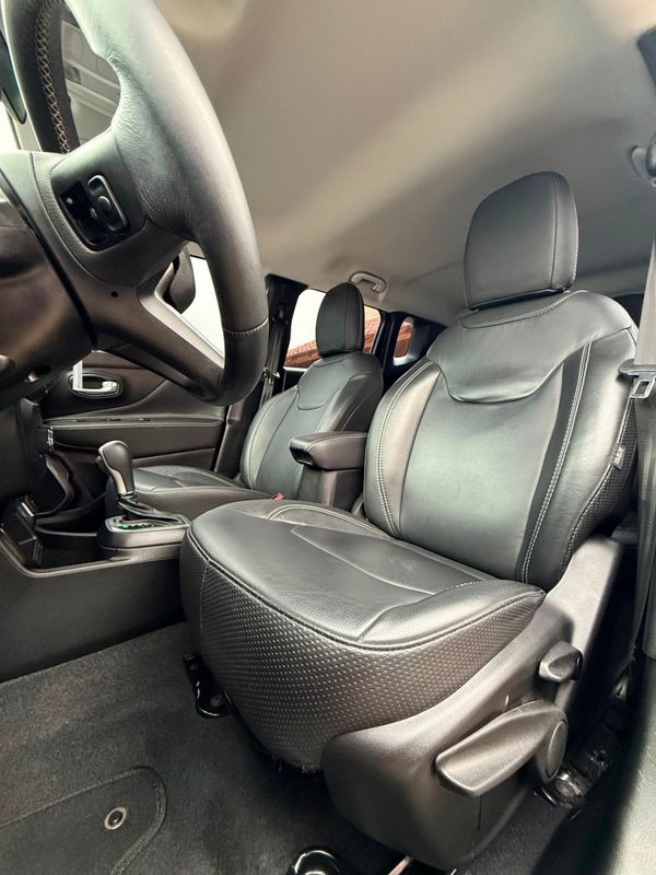 Jeep RENEGADE SPORT T270 1.3 2023 FERREIRA VEÍCULOS VENÂNCIO AIRES / Carros no Vale