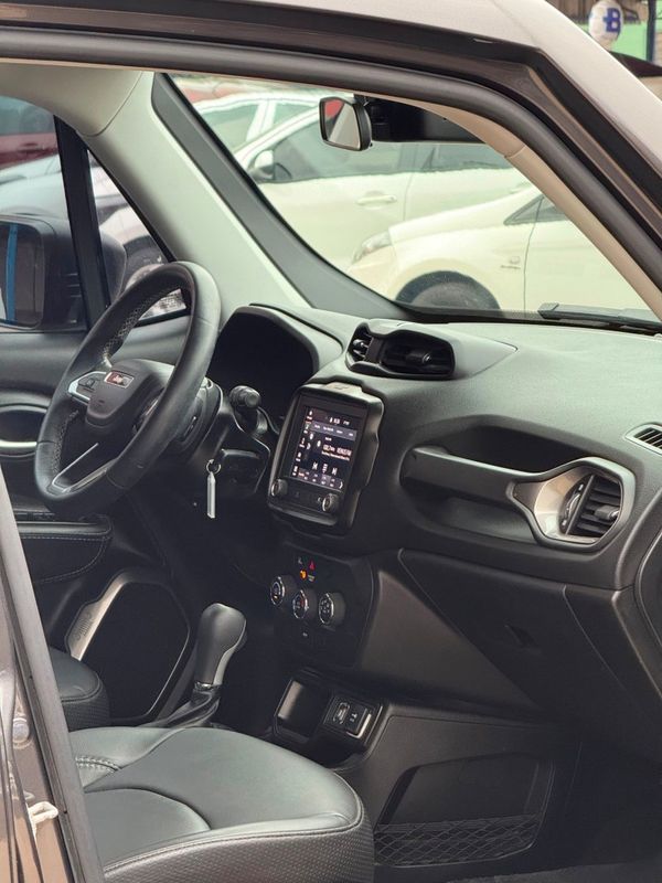 Jeep RENEGADE SPORT T270 1.3 2023 FERREIRA VEÍCULOS VENÂNCIO AIRES / Carros no Vale