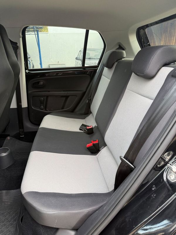Volkswagen UP TAKE 1.0 2015 FERREIRA VEÍCULOS VENÂNCIO AIRES / Carros no Vale