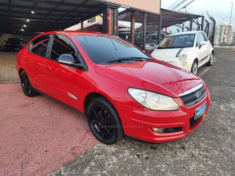 CHERY CIELO 1.6 SEDAN 16V 2010/2011 HUBNER MULTIMARCAS FARROUPILHA / Carros no Vale