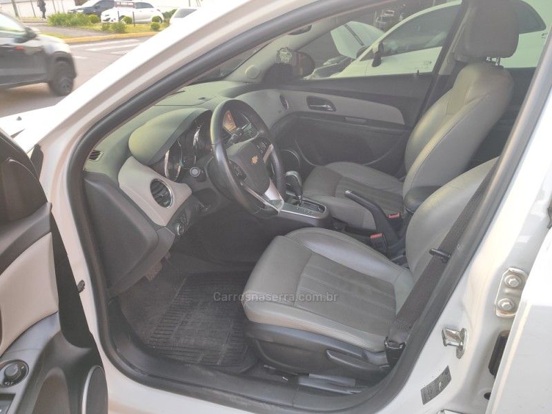 CHEVROLET CRUZE 1.8 LTZ SPORT6 16V 2014/2014 HUBNER MULTIMARCAS FARROUPILHA / Carros no Vale CHEVROLET CRUZE 1.8 LTZ SPORT6 16V 2014/2014 HUBNER MULTIMARCAS FARROUPILHA / Carros no Vale