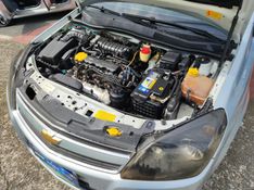 CHEVROLET VECTRA 2.0 SFI GT-X HATCH 8V 2010/2011 HUBNER MULTIMARCAS FARROUPILHA / Carros no Vale