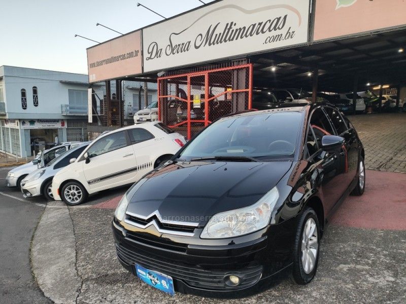 CITROËN C4 2.0 EXCLUSIVE 16V 2011/2012 HUBNER MULTIMARCAS FARROUPILHA / Carros no Vale