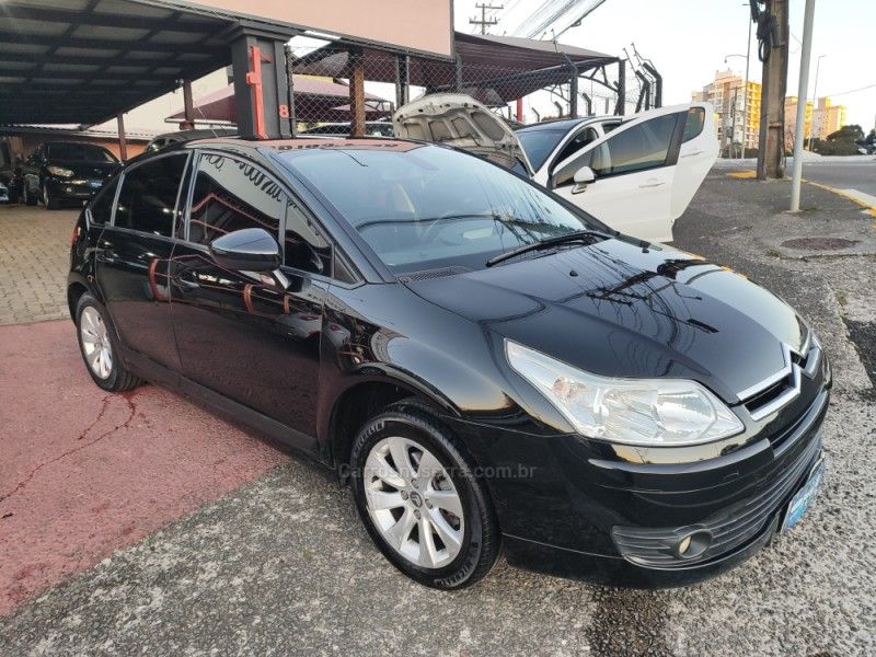 CITROËN C4 2.0 EXCLUSIVE 16V 2011/2012 HUBNER MULTIMARCAS FARROUPILHA / Carros no Vale