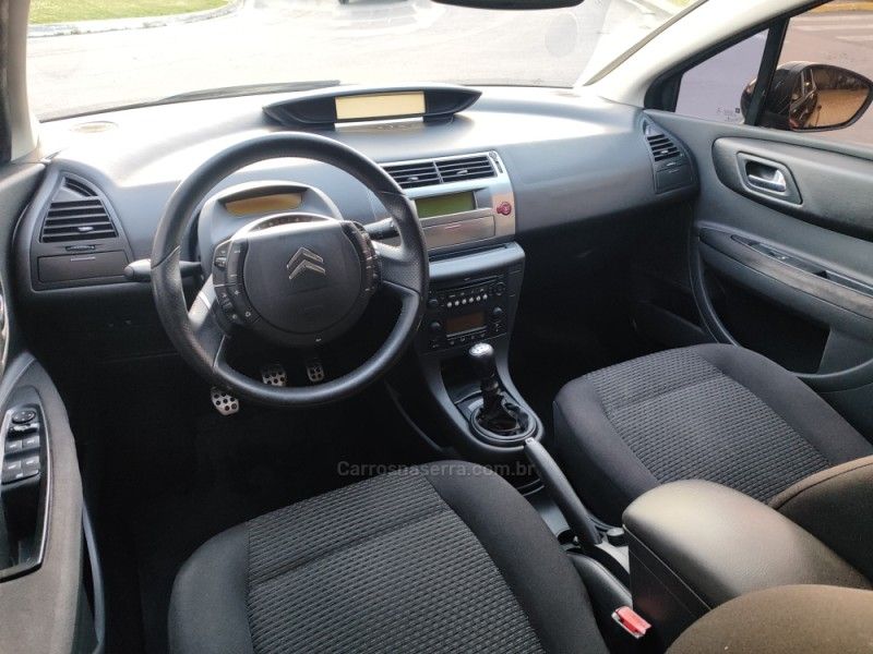 CITROËN C4 2.0 EXCLUSIVE 16V 2011/2012 HUBNER MULTIMARCAS FARROUPILHA / Carros no Vale CITROËN C4 2.0 EXCLUSIVE 16V 2011/2012 HUBNER MULTIMARCAS FARROUPILHA / Carros no Vale