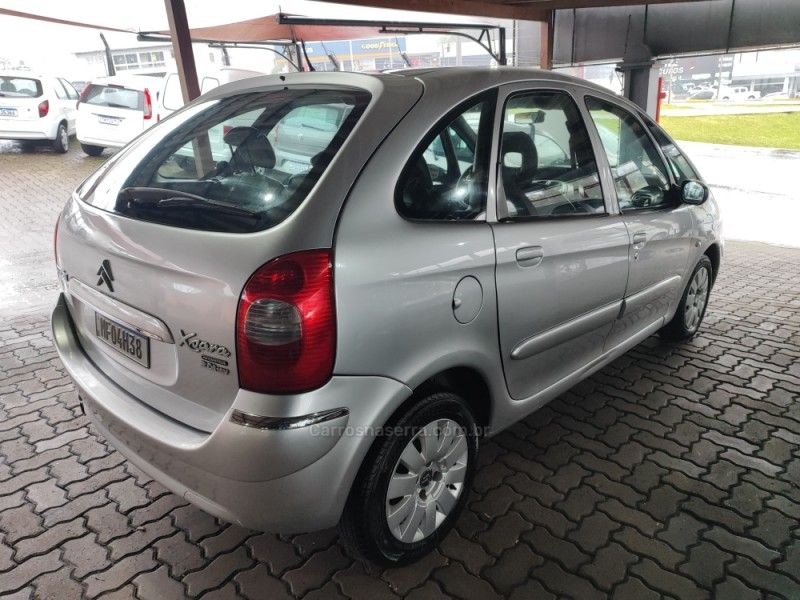 CITROËN XSARA PICASSO 2.0 EXCLUSIVE 16V 2008/2008 HUBNER MULTIMARCAS FARROUPILHA / Carros no Vale