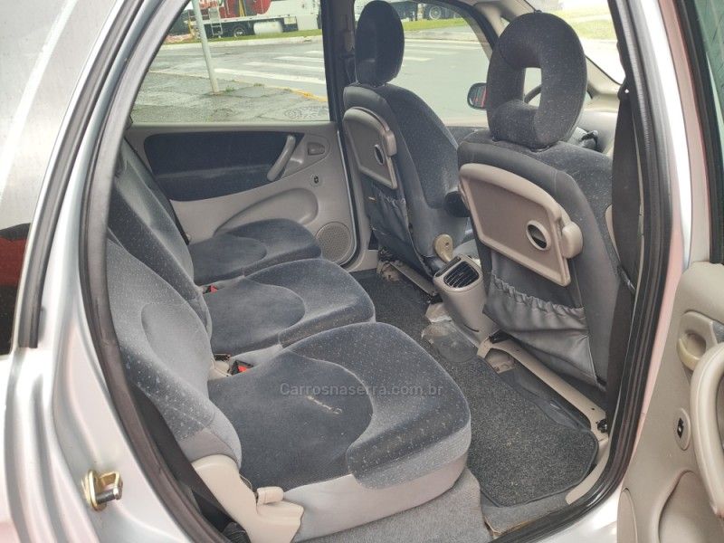 CITROËN XSARA PICASSO 2.0 GLX 16V 2003/2004 HUBNER MULTIMARCAS FARROUPILHA / Carros no Vale