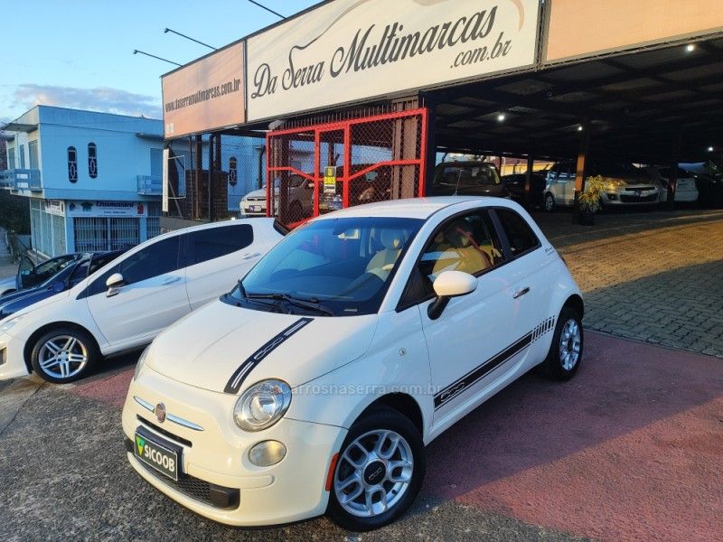 FIAT 500 1.4 CULT 8V 2013/2013 HUBNER MULTIMARCAS FARROUPILHA / Carros no Vale