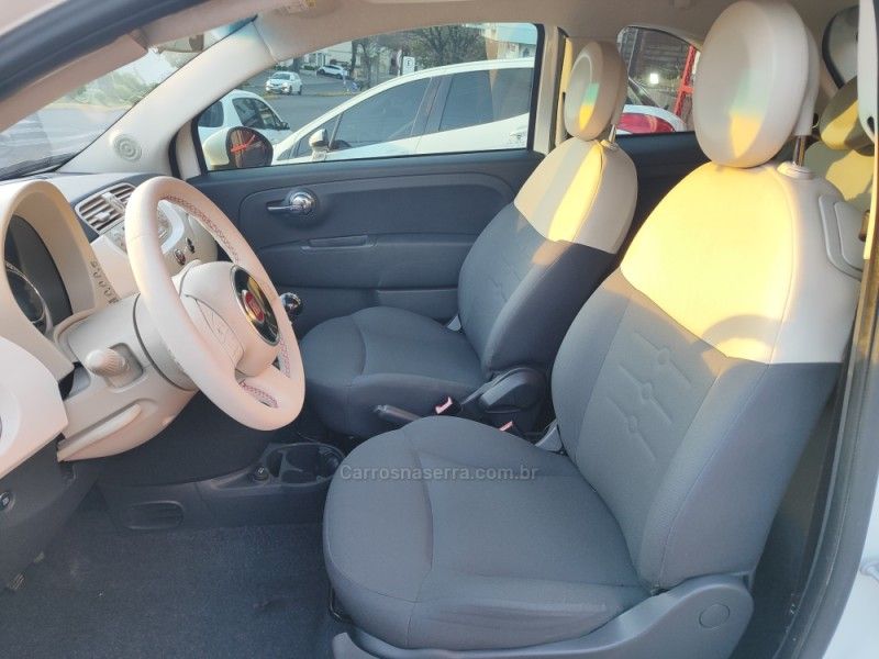 FIAT 500 1.4 CULT 8V 2013/2013 HUBNER MULTIMARCAS FARROUPILHA / Carros no Vale