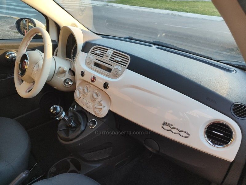 FIAT 500 1.4 CULT 8V 2013/2013 HUBNER MULTIMARCAS FARROUPILHA / Carros no Vale