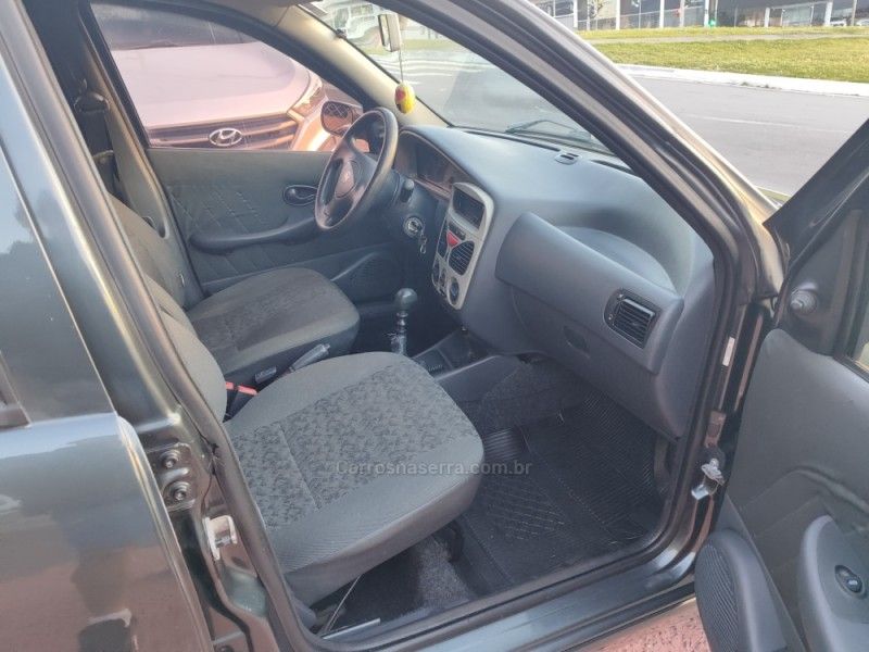 FIAT PALIO 1.0 MPI FIRE 8V 2010/2010 HUBNER MULTIMARCAS FARROUPILHA / Carros no Vale